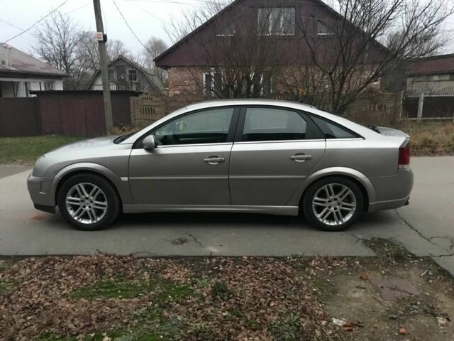 Серый Опель Вектра, объемом двигателя 2.2 л и пробегом 295 тыс. км за 4700 $, фото 2 на Automoto.ua