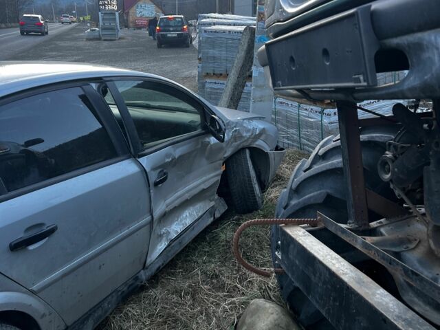 Серый Опель Вектра, объемом двигателя 1.8 л и пробегом 120 тыс. км за 2200 $, фото 5 на Automoto.ua