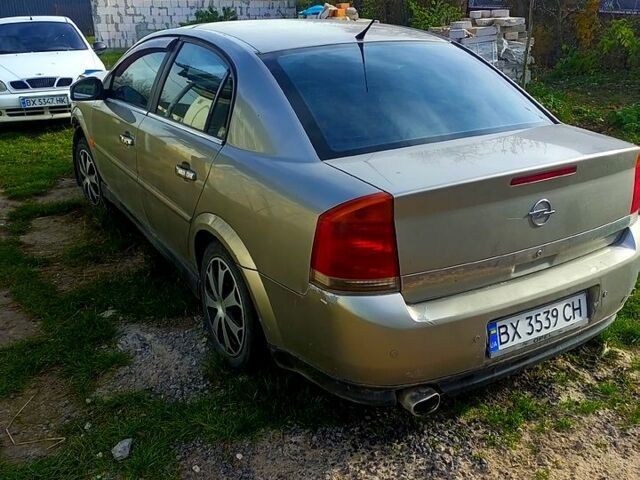 Сірий Опель Вектра, об'ємом двигуна 2.2 л та пробігом 380 тис. км за 1200 $, фото 1 на Automoto.ua