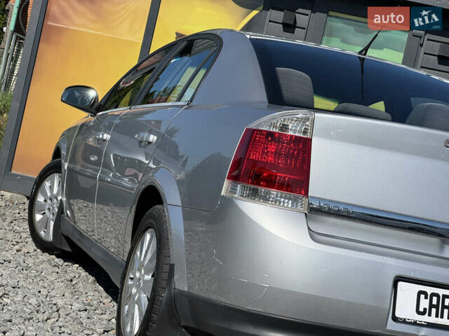 Опель Вектра 2003 в Стрые на Automoto.ua Серый Опель Вектра, объемом двигателя 2.2 л и пробегом 251 тыс. км за 4300 $, фото 18 на Automoto.ua