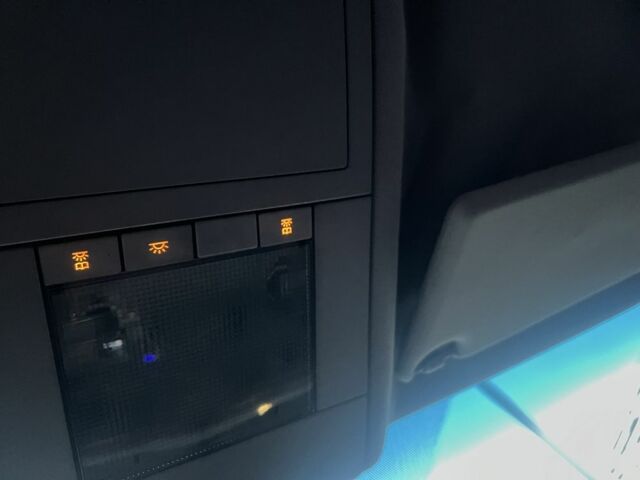 Сірий Опель Вектра, об'ємом двигуна 2.2 л та пробігом 350 тис. км за 3999 $, фото 21 на Automoto.ua