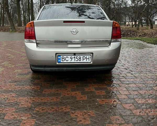 Серый Опель Вектра, объемом двигателя 1.8 л и пробегом 274 тыс. км за 4300 $, фото 3 на Automoto.ua