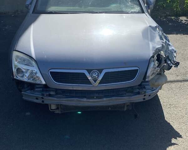 Серый Опель Вектра, объемом двигателя 3.2 л и пробегом 270 тыс. км за 4000 $, фото 4 на Automoto.ua