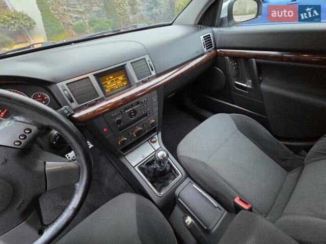 Серый Опель Вектра, объемом двигателя 2.2 л и пробегом 252 тыс. км за 4500 $, фото 39 на Automoto.ua