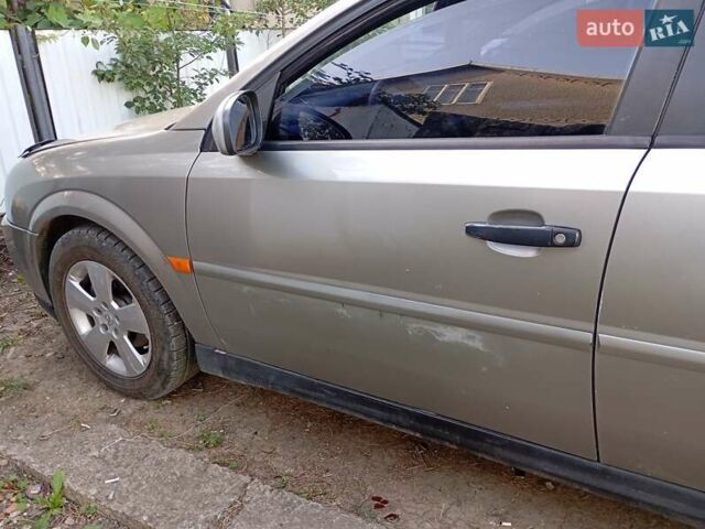 Сірий Опель Вектра, об'ємом двигуна 1.8 л та пробігом 268 тис. км за 3850 $, фото 11 на Automoto.ua