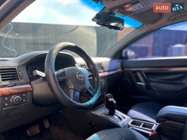 Сірий Опель Вектра, об'ємом двигуна 2.2 л та пробігом 318 тис. км за 4700 $, фото 26 на Automoto.ua