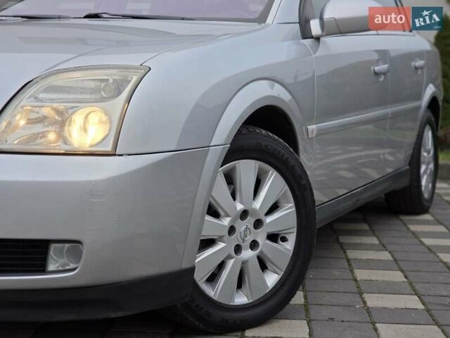 Серый Опель Вектра, объемом двигателя 2.2 л и пробегом 252 тыс. км за 4500 $, фото 3 на Automoto.ua