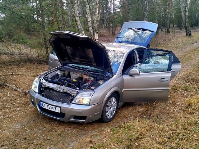 Сірий Опель Вектра, об'ємом двигуна 2.2 л та пробігом 252 тис. км за 3300 $, фото 1 на Automoto.ua