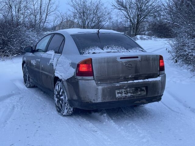 Сірий Опель Вектра, об'ємом двигуна 2.2 л та пробігом 325 тис. км за 2500 $, фото 6 на Automoto.ua