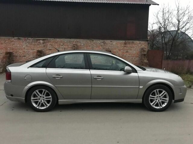 Серый Опель Вектра, объемом двигателя 2.2 л и пробегом 295 тыс. км за 4700 $, фото 4 на Automoto.ua