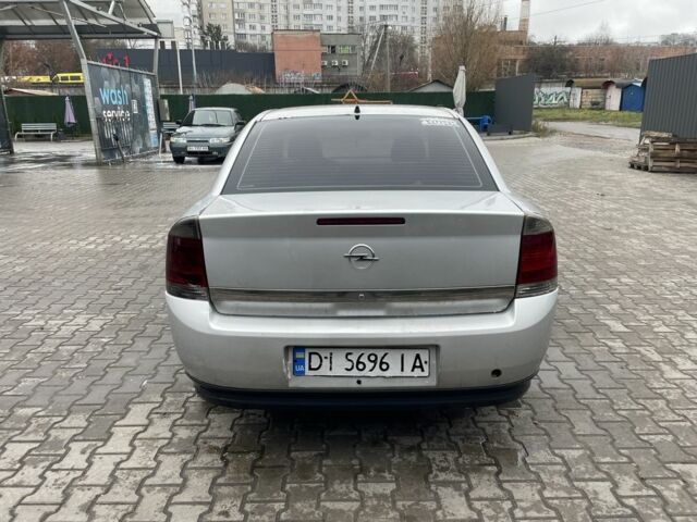 Серый Опель Вектра, объемом двигателя 2.2 л и пробегом 340 тыс. км за 2600 $, фото 3 на Automoto.ua