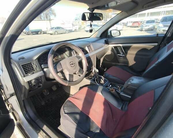 Серый Опель Вектра, объемом двигателя 2 л и пробегом 406 тыс. км за 3200 $, фото 22 на Automoto.ua