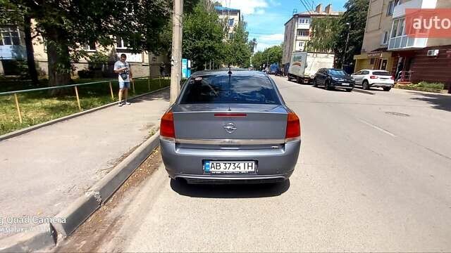 Серый Опель Вектра, объемом двигателя 2 л и пробегом 334 тыс. км за 3600 $, фото 3 на Automoto.ua