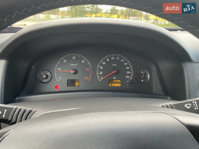 Опель Вектра 2003 у Гостомель на Automoto.ua Сірий Опель Вектра, об'ємом двигуна 2.17 л та пробігом 314 тис. км за 4500 $, фото 7 на Automoto.ua