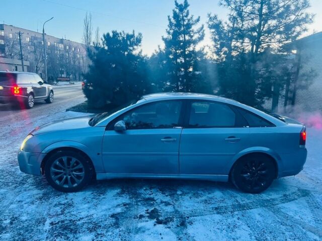 Серый Опель Вектра, объемом двигателя 2.2 л и пробегом 300 тыс. км за 2500 $, фото 1 на Automoto.ua