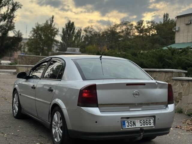 Опель Вектра 2003 в Славянске на Automoto.ua Серый Опель Вектра, объемом двигателя 2.2 л и пробегом 280 тыс. км за 2350 $, фото 2 на Automoto.ua