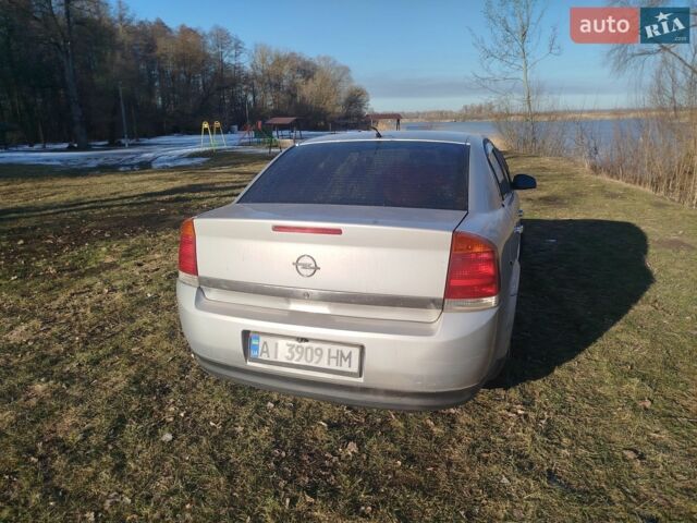 Сірий Опель Вектра, об'ємом двигуна 2.2 л та пробігом 273 тис. км за 2500 $, фото 6 на Automoto.ua