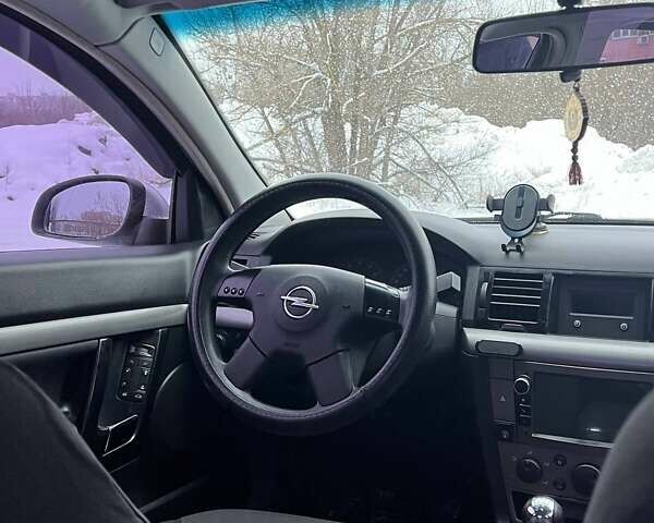 Сірий Опель Вектра, об'ємом двигуна 1.8 л та пробігом 217 тис. км за 4500 $, фото 16 на Automoto.ua