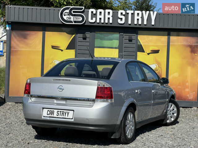 Опель Вектра 2003 в Стрые на Automoto.ua Серый Опель Вектра, объемом двигателя 2.2 л и пробегом 251 тыс. км за 4300 $, фото 3 на Automoto.ua