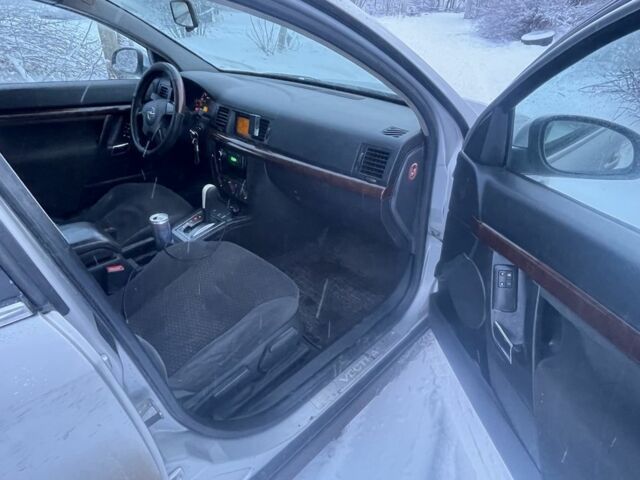 Сірий Опель Вектра, об'ємом двигуна 2.2 л та пробігом 325 тис. км за 2500 $, фото 3 на Automoto.ua