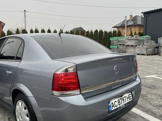 Серый Опель Вектра, объемом двигателя 1.8 л и пробегом 288 тыс. км за 4000 $, фото 7 на Automoto.ua