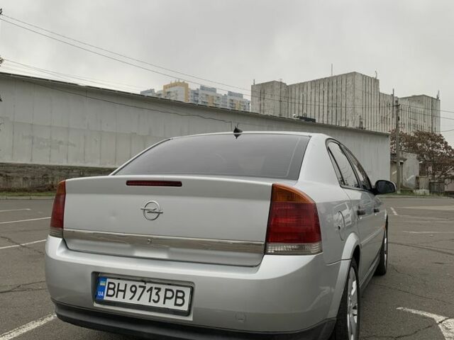Серый Опель Вектра, объемом двигателя 2.2 л и пробегом 330 тыс. км за 4500 $, фото 5 на Automoto.ua