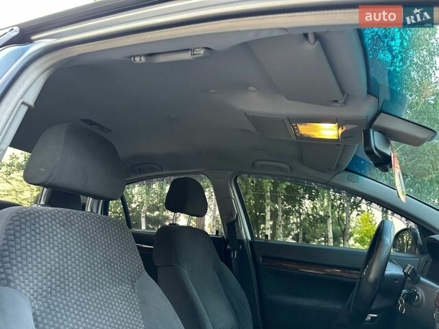 Сірий Опель Вектра, об'ємом двигуна 2.2 л та пробігом 228 тис. км за 3900 $, фото 57 на Automoto.ua
