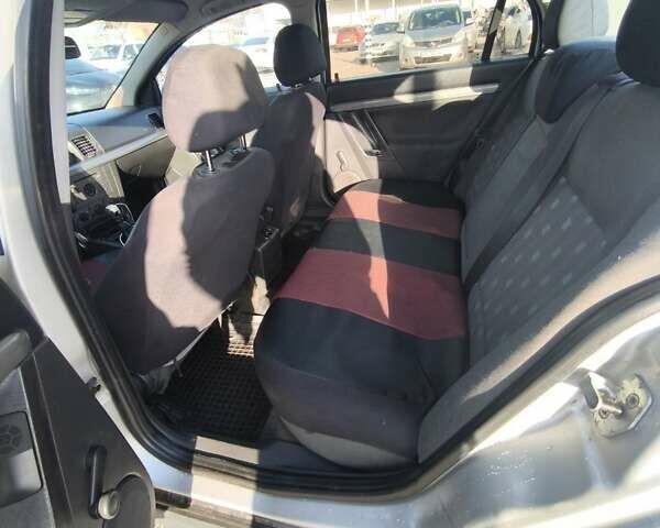 Серый Опель Вектра, объемом двигателя 2 л и пробегом 406 тыс. км за 3200 $, фото 21 на Automoto.ua