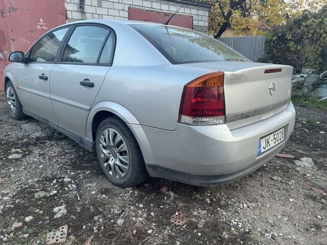 Сірий Опель Вектра, об'ємом двигуна 2.2 л та пробігом 230 тис. км за 2029 $, фото 3 на Automoto.ua