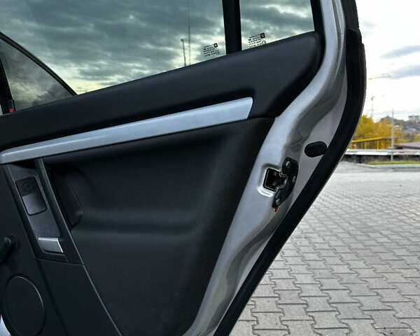 Сірий Опель Вектра, об'ємом двигуна 1.8 л та пробігом 164 тис. км за 4800 $, фото 27 на Automoto.ua