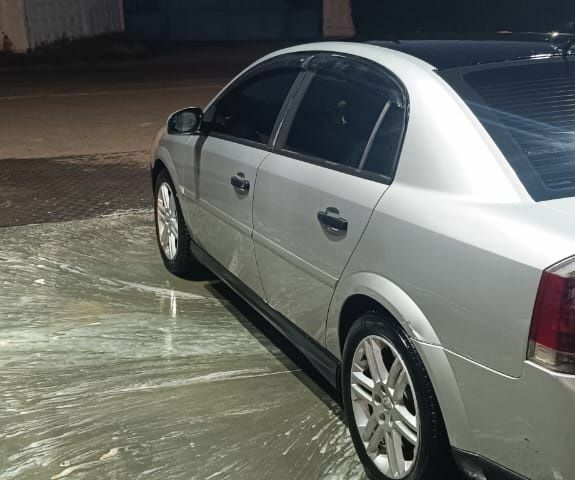 Серый Опель Вектра, объемом двигателя 2.2 л и пробегом 1 тыс. км за 4300 $, фото 5 на Automoto.ua