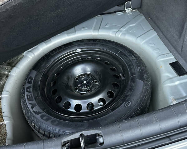 Сірий Опель Вектра, об'ємом двигуна 1.8 л та пробігом 164 тис. км за 4800 $, фото 26 на Automoto.ua