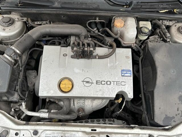 Серый Опель Вектра, объемом двигателя 1.8 л и пробегом 237 тыс. км за 3500 $, фото 14 на Automoto.ua