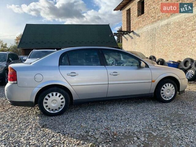 Сірий Опель Вектра, об'ємом двигуна 2.17 л та пробігом 260 тис. км за 3999 $, фото 2 на Automoto.ua