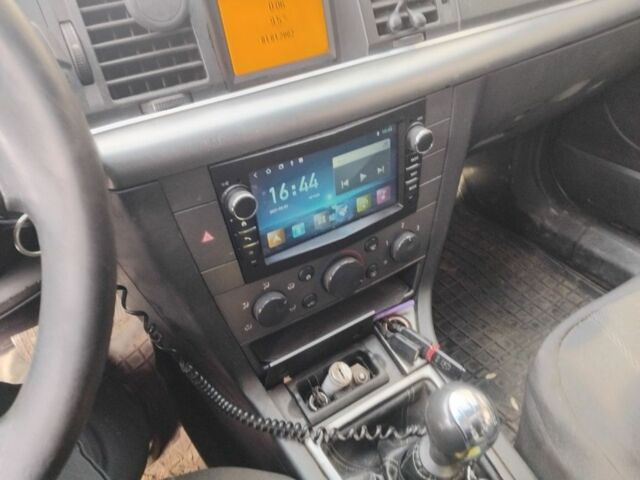 Серый Опель Вектра, объемом двигателя 2.2 л и пробегом 380 тыс. км за 4600 $, фото 5 на Automoto.ua