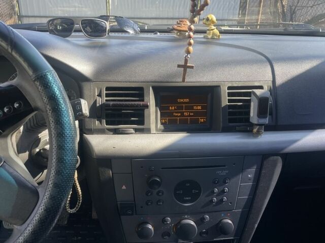 Серый Опель Вектра, объемом двигателя 2.2 л и пробегом 284 тыс. км за 3499 $, фото 7 на Automoto.ua