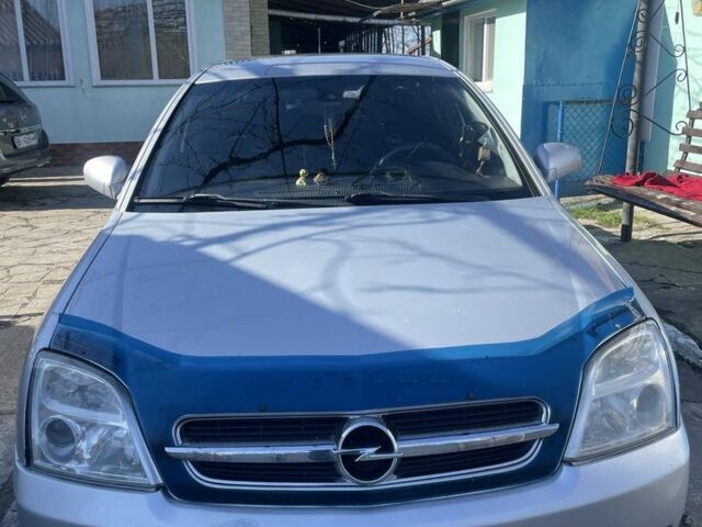 Серый Опель Вектра, объемом двигателя 2.2 л и пробегом 284 тыс. км за 3499 $, фото 1 на Automoto.ua