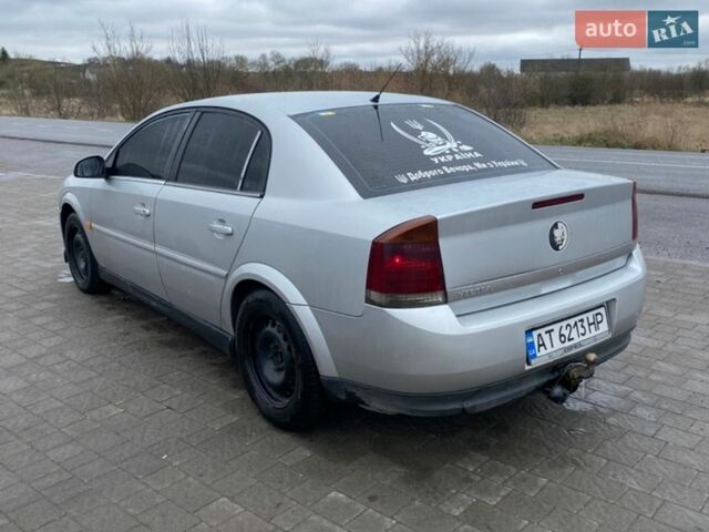 Сірий Опель Вектра, об'ємом двигуна 2 л та пробігом 313 тис. км за 2400 $, фото 4 на Automoto.ua