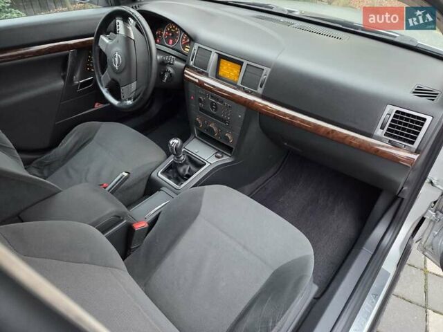 Серый Опель Вектра, объемом двигателя 2.2 л и пробегом 252 тыс. км за 4500 $, фото 41 на Automoto.ua