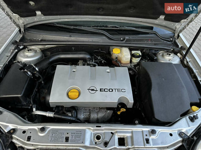 Сірий Опель Вектра, об'ємом двигуна 1.8 л та пробігом 164 тис. км за 4800 $, фото 31 на Automoto.ua