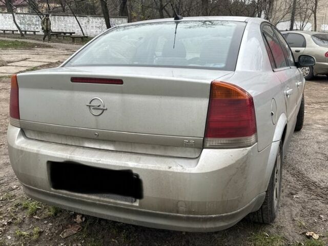 Сірий Опель Вектра, об'ємом двигуна 2.2 л та пробігом 2 тис. км за 4077 $, фото 1 на Automoto.ua