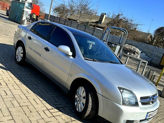 Серый Опель Вектра, объемом двигателя 1.6 л и пробегом 276 тыс. км за 3300 $, фото 1 на Automoto.ua