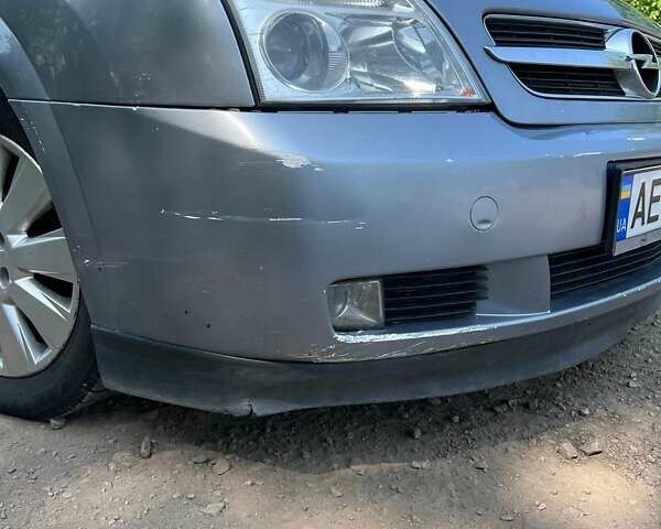 Серый Опель Вектра, объемом двигателя 2.2 л и пробегом 415 тыс. км за 3700 $, фото 6 на Automoto.ua