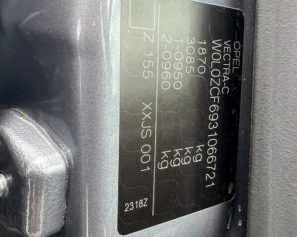 Сірий Опель Вектра, об'ємом двигуна 1.8 л та пробігом 30 тис. км за 8000 $, фото 31 на Automoto.ua