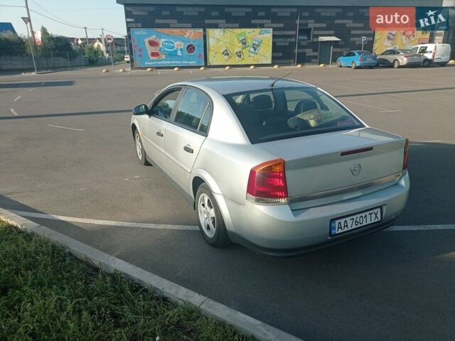 Сірий Опель Вектра, об'ємом двигуна 2.17 л та пробігом 350 тис. км за 2999 $, фото 7 на Automoto.ua