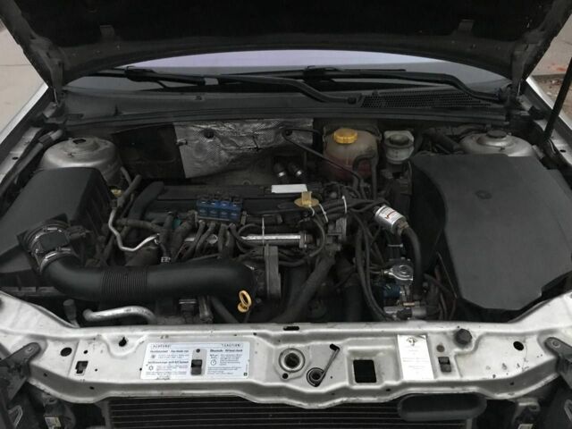 Серый Опель Вектра, объемом двигателя 2.2 л и пробегом 295 тыс. км за 4700 $, фото 13 на Automoto.ua