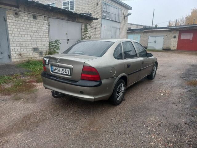 Серый Опель Вектра, объемом двигателя 0 л и пробегом 200 тыс. км за 1200 $, фото 5 на Automoto.ua