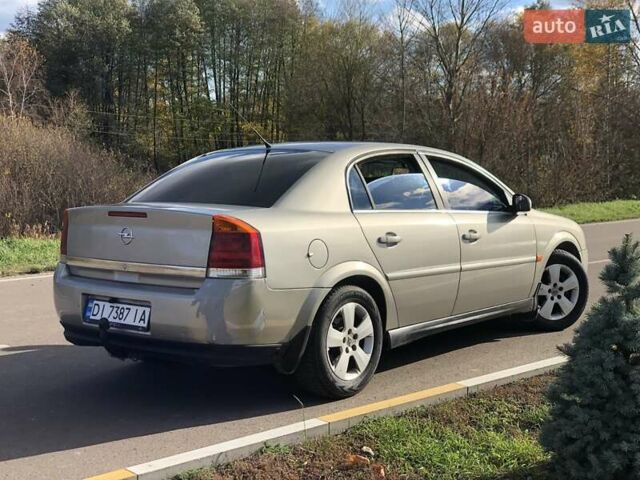 Серый Опель Вектра, объемом двигателя 2.2 л и пробегом 280 тыс. км за 3899 $, фото 3 на Automoto.ua