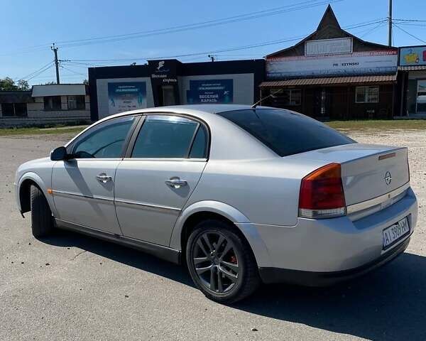 Сірий Опель Вектра, об'ємом двигуна 2.2 л та пробігом 270 тис. км за 4500 $, фото 5 на Automoto.ua