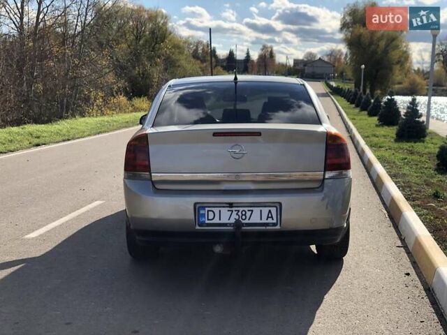 Серый Опель Вектра, объемом двигателя 2.2 л и пробегом 280 тыс. км за 3899 $, фото 2 на Automoto.ua